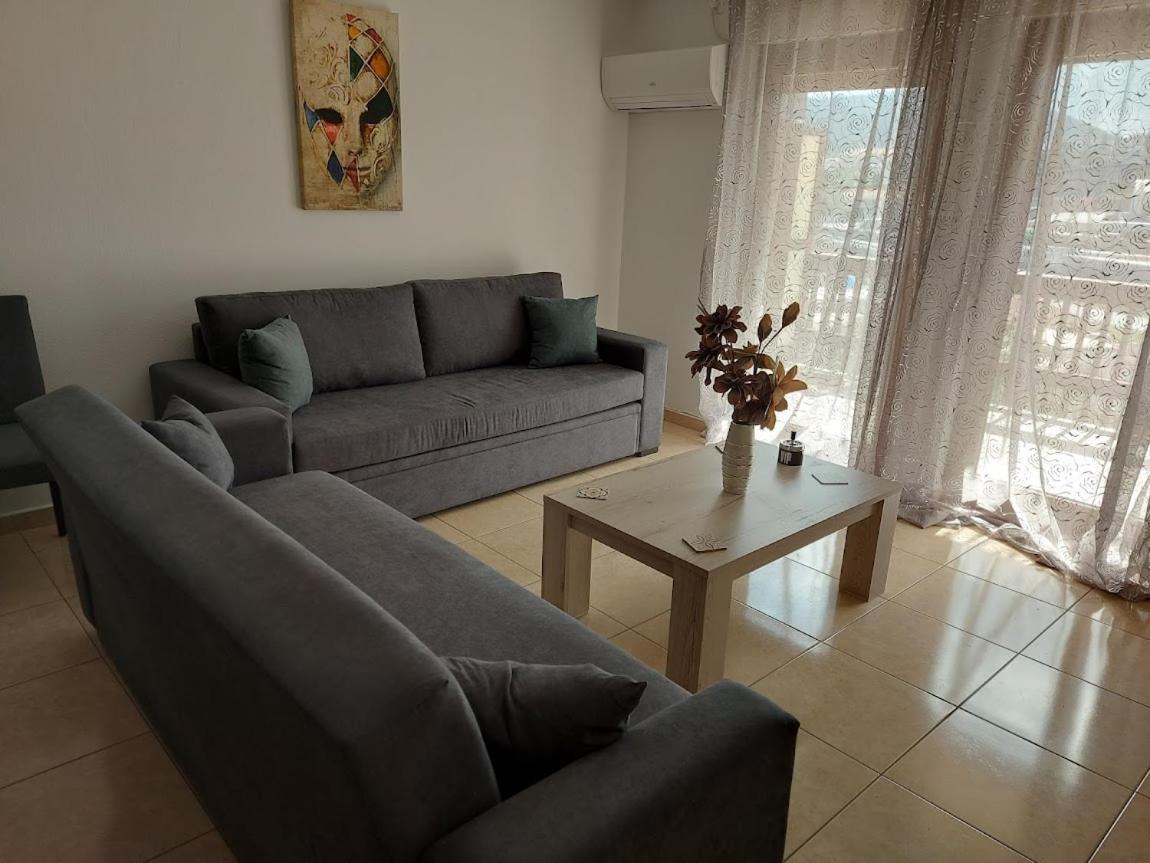 Ina House Apartment Varella ภายนอก รูปภาพ